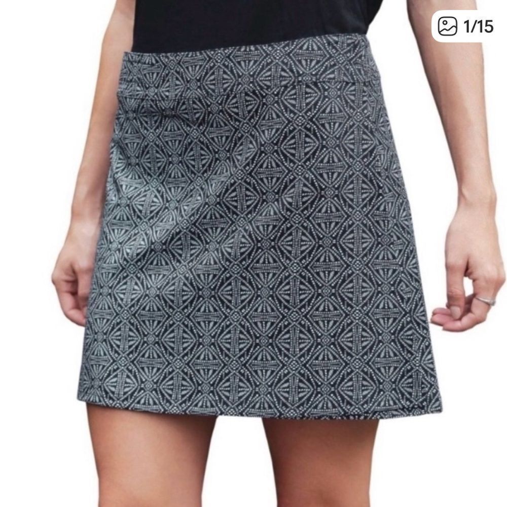 Rip Skirt Hawaii Black Pearl Batik Print
